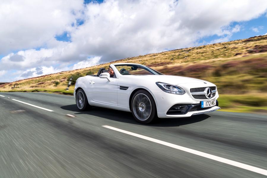  Mercedes-Benz SLC180 AMG Line (R172) 2016 года  (UK) (фото 17 из 40)